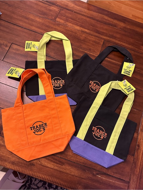 Trader Joe’s Handbags - Trader Joe’s Halloween Mini Canvas Totes